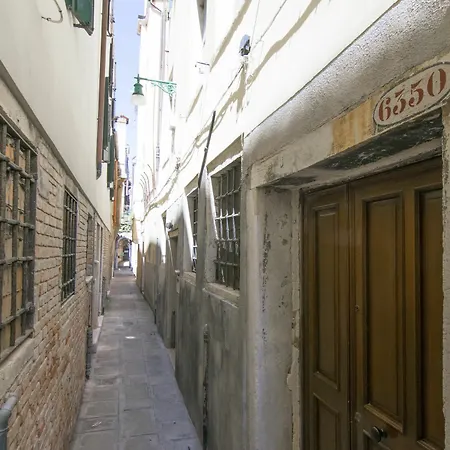 Ca Miracoli Apartment *